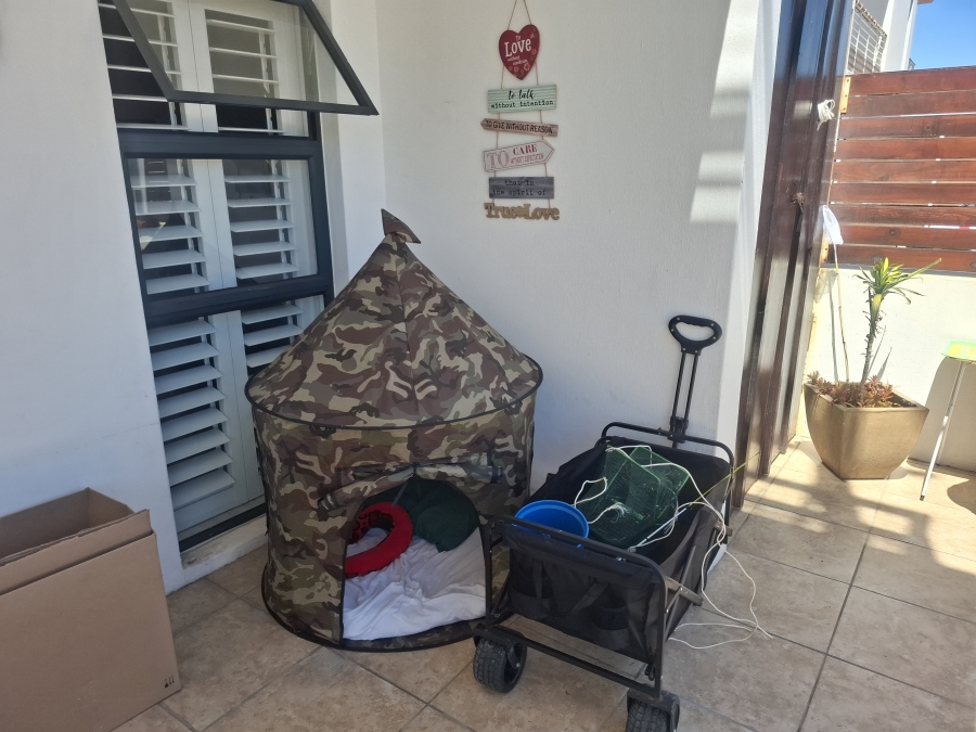 To Let 2 Bedroom Property for Rent in Beachfront Western Cape